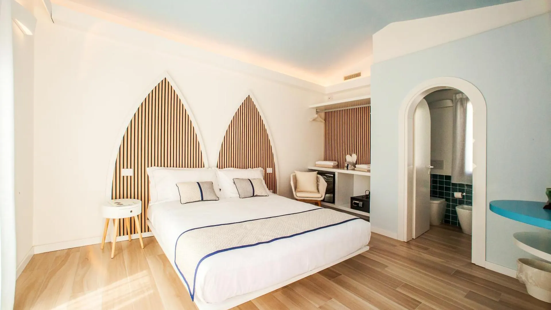 Hotel New Barcavela Santa Margherita di Pula 4*,  Italië