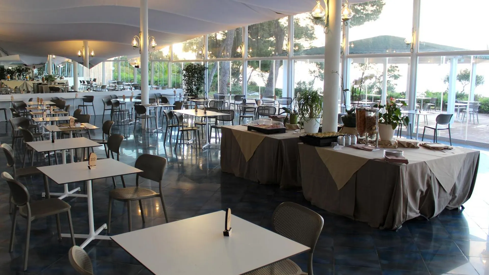 Hotel New Barcavela Santa Margherita di Pula 4*,